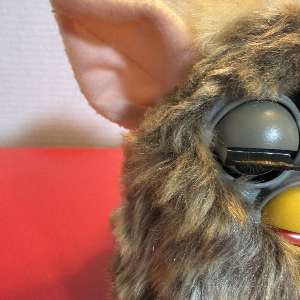 Vintage Furby 1998 Tiger Electronics Toy Gray Faux Fur Model 70-800 - Working?? - Picture 5 of 10